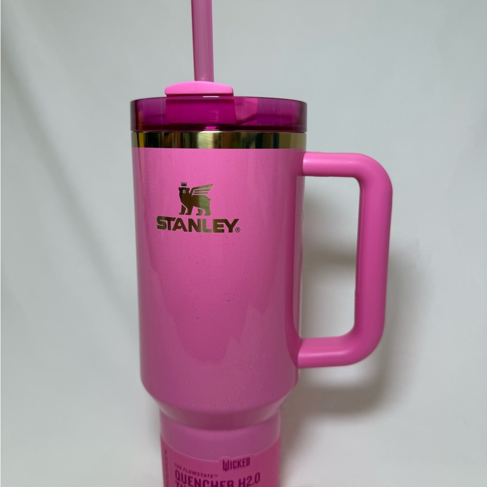 Wicked Glinda Stanley 40oz.